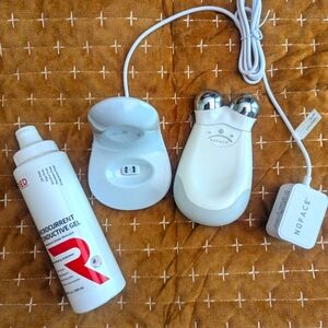 NuFACE Trinity Microcurrent Facial Device and Gel